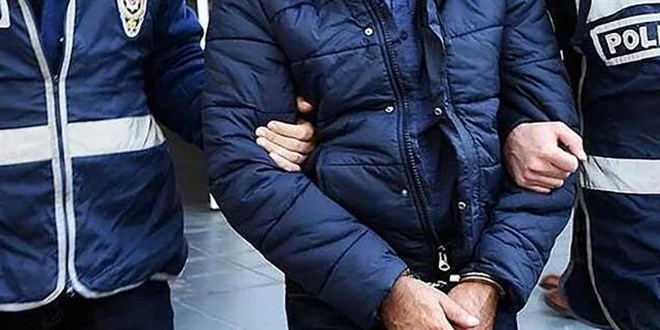 Uyuşturucuyla yakalanan polis memuru tutuklandı