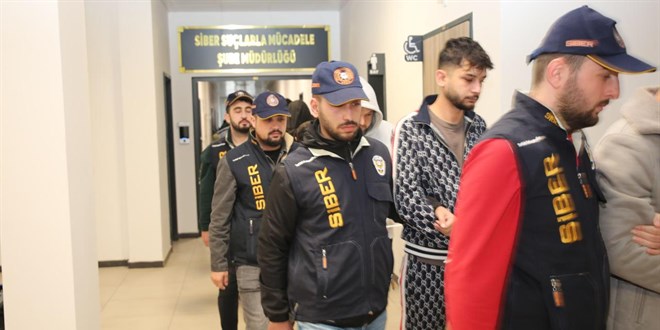 Kocaeli merkezli dolandırıcılık operasyonunda 35 şüpheli tutuklandı
