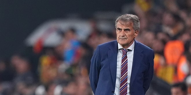 Şenol Güneş taraftarlardan özür diledi
