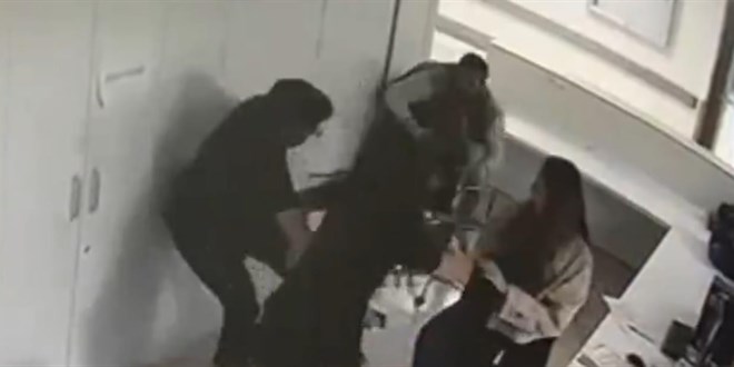 Ameliyatın ertelenmesine sinirlendi...Doktora saldırdı
