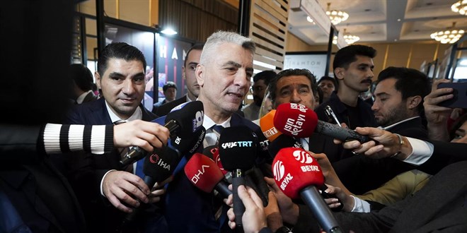 Ticaret Bakanı iddialara yanıt verdi: 'Gümrük sistemi tamamen kapalı'