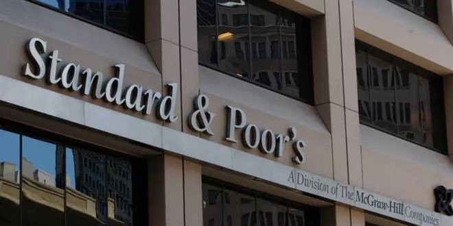 S&P, Türkiye'nin kredi notunu yükseltti
