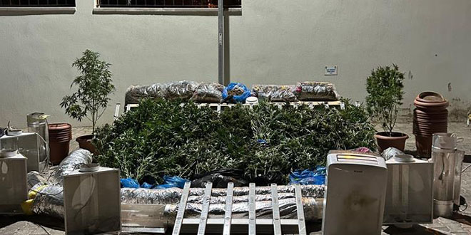 Polisten akıl almaz taktik: Zehir evini bacadan tüten kokudan buldular