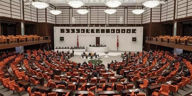 Kadınların soyadı düzenlemesi, 9. Yargı Reform paketi'nden çıkarıldı