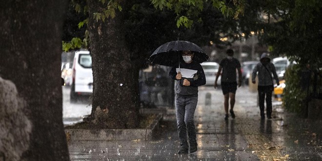 Sağanak ve rüzgar uyarısı Meteoroloji saat verdi!