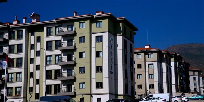 Hatay'da deprem konutu hak sahipliği başvuruları için 2 gün ek süre verildi