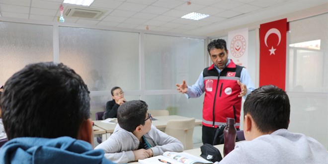 Öğrenciler rahat ders çalışsın diye kurum binasında çalışma salonları oluşturuldu