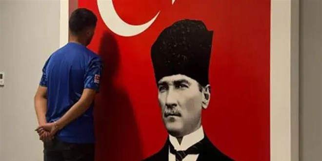 Atatürk görseline basan yabancı uyruklu, yakalanıp tutuklandı