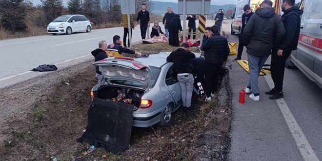 Karabük'te otomobil su kanalına düştü: 1 ölü, 3 yaralı