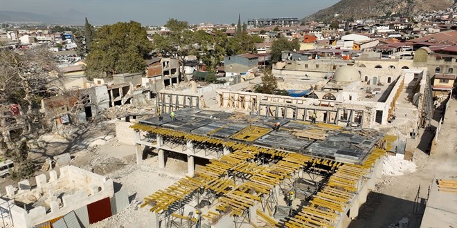 Tarihi Uzun Çarşı'da asrın felaketinin izleri siliniyor
