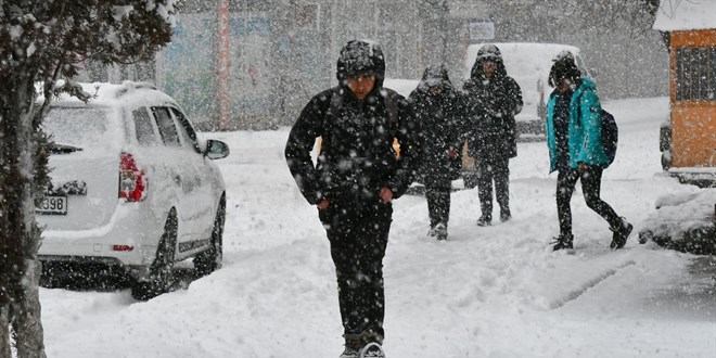 Meteoroloji'den 44 il için uyarı: Kar, fırtına ve sağanağa dikkat
