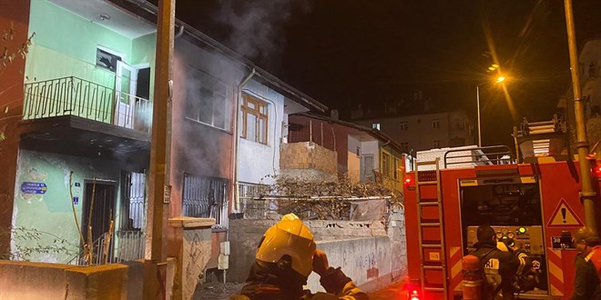 Kayseri'de ev yangını: 1 kişi hastanelik oldu
