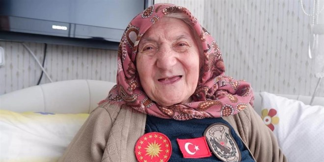 Cumhuriyet'in asırlık tanığı Erzurumlu Aliye Göker vefat etti