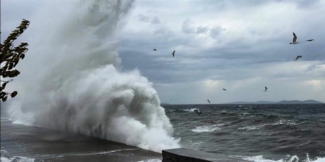 Doğu Karadeniz ve Akdeniz için fırtına uyarısı