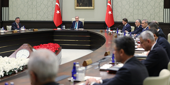 Kabine toplanıyor! İşte gündemdeki maddeler