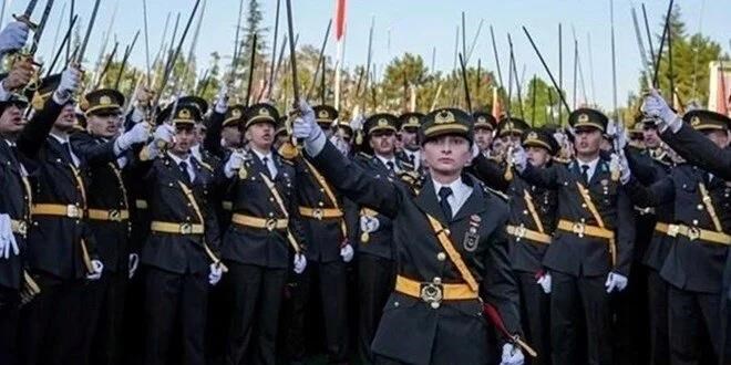 Erdoğan'dan teğmenler için 'çok sert gitmeyin!' talimatı
