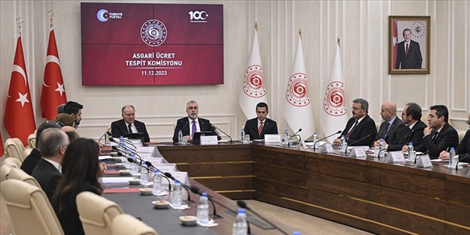 Asgari ücret pazarlığında masada 4 işçi de olacak