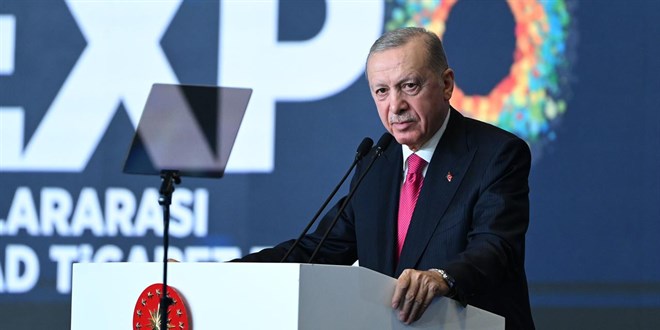 Erdoğan: Türk ekonomisi artık fırtınalı sulardan serin sulara doğru yol almaktadır
