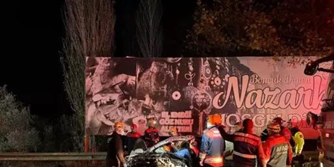 İzmir'de 6 araç zincirleme kazaya karıştı: 3 ölü, 7 yaralı
