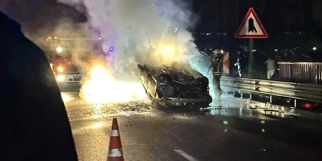 Ankara'da takla atan araç alevlere teslim oldu: İki kişi yaralandı