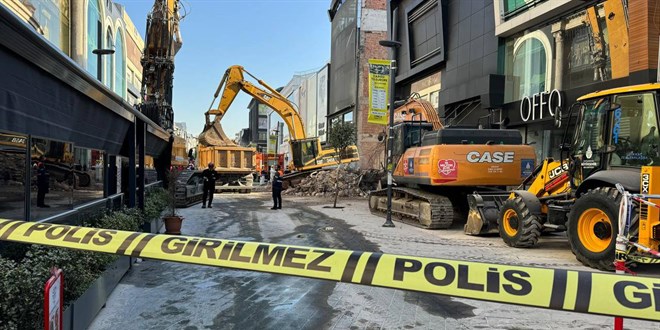Gngren'de ken binaya ilikin soruturma: 2 pheli tutukland