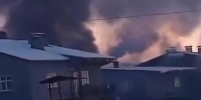 Van'da ev yangn: Dumandan zehirlenen 1 kii ld