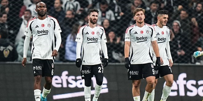Beşiktaş'ta Fenerbahçe derbisi öncesi 4 futbolcu tehlikede