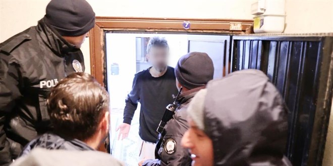Komşularının kayıp dediği şahıstan polise trip: Yatmak da mı sorun?