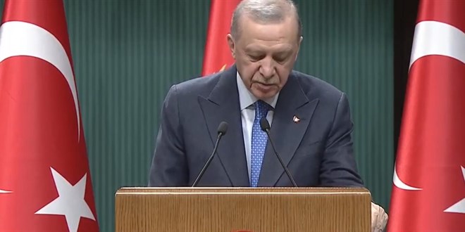 Erdoğan: Suriye'de yaşanan gelişmeleri yakından takip ediyoruz