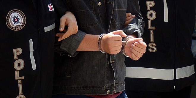 İzmir'de FETÖ operasyonunda 1 kişi yakalandı