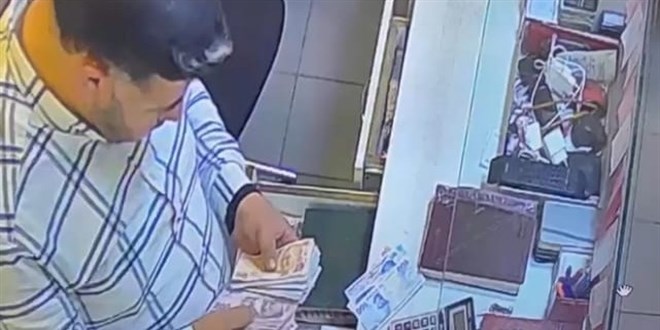 16 yıl yanında çalıştığı kuyumcunun 20 milyonunu çaldı