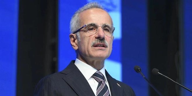 Bakan Uraloğlu'ndan internet paketlerine zam açıklaması