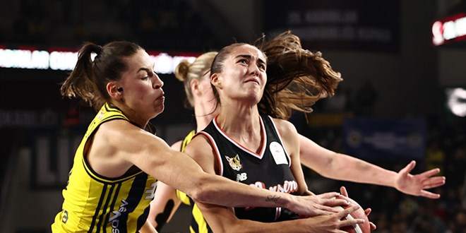 Fenerbahçe, Cumhurbaşkanlığı Kupası'nı 13. kez müzesine götürdü