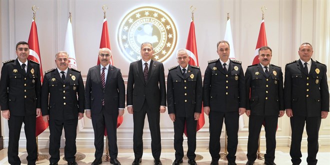Yerlikaya yeni atanan il emniyet müdürlerini tebrik etti