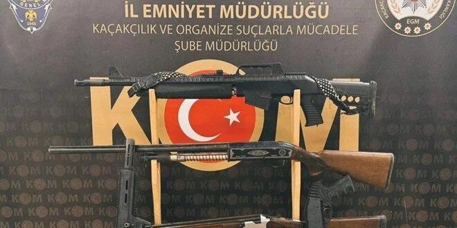 Silah tacirlerine eş zamanlı operasyon