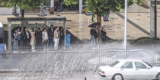 10 il için 'sarı' uyarı: Kuvvetli yağışa dikkat