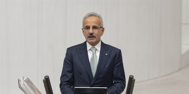 Bakan Uraloğlu: Sosyal medyaya düzenleme zorunlu hale geldi