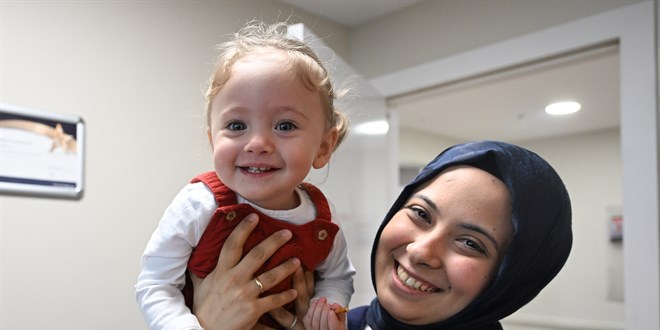 Hamilelikte kanseri yenen Şule hemşirenin ilham veren hikayesi