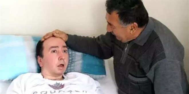 31 yıl önce okul müdürü dövünce yatağa mahkum kalmıştı, yaşamını yitirdi