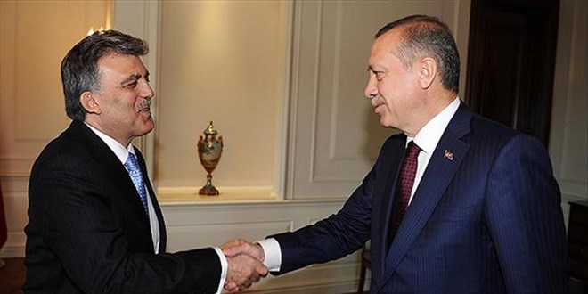Abdullah Gül, Cumhurbaşkanı Erdoğan'ı tebrik etti
