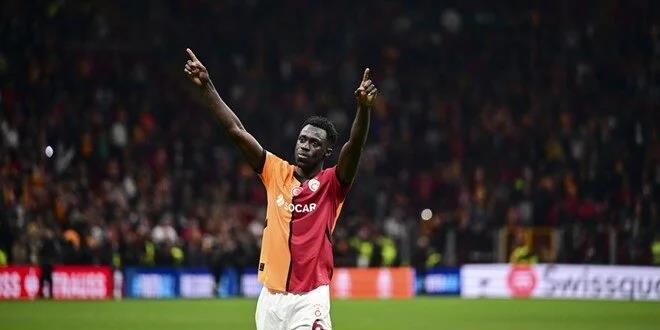 Galatasaray'da Davinson Sanchez şoku: Devam edemedi
