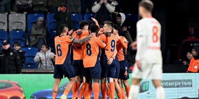 Başakşehir Avrupa'da ilk 3 puanını aldı