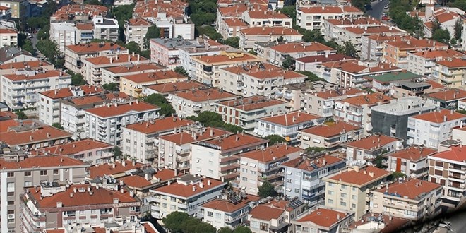 Evler boşaldı kiralar düştü
