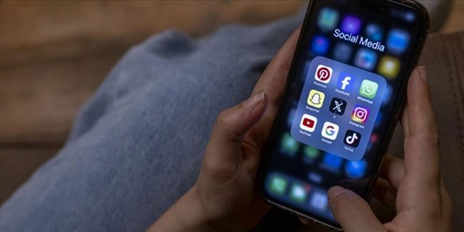 Sosyal medya şirketlerine 'ticari sır' düzenlemesi