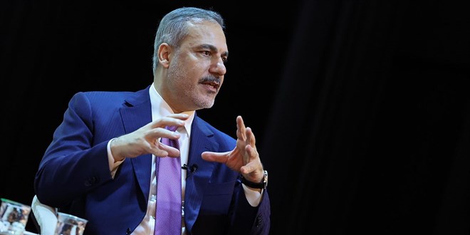 Bakan Fidan'dan gençlere tavsiyeler: Kendinizle rekabet etmekten vazgeçmeyin