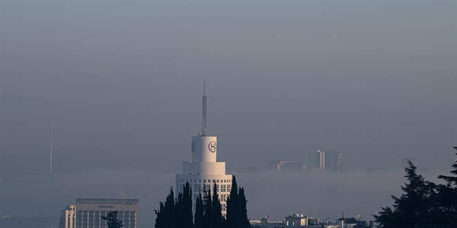 Ankara'da yoğun sis etkili oldu