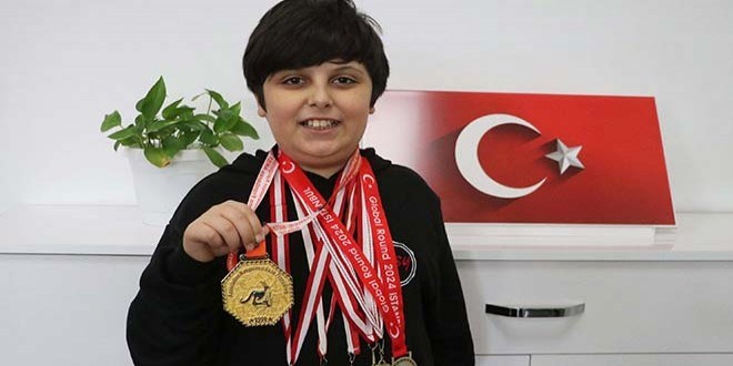 10 yaşındaki Selahattin, matematikte dünya birincisi oldu