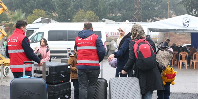 Suriyelilerin Hatay'daki sınır kapılarından ülkelerine dönüşü sürüyor