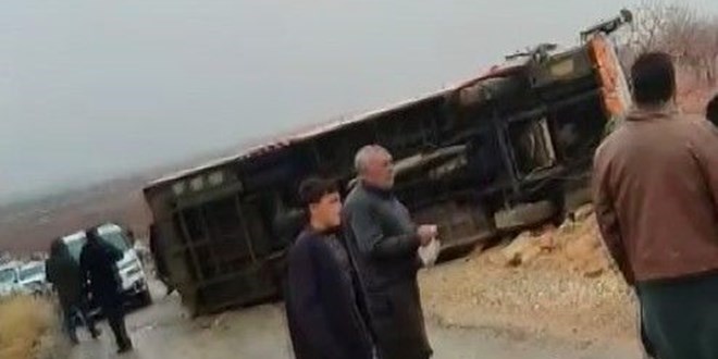 Gaziantep'te otomobil ile halk otobüsü çarpıştı: 5 yaralı