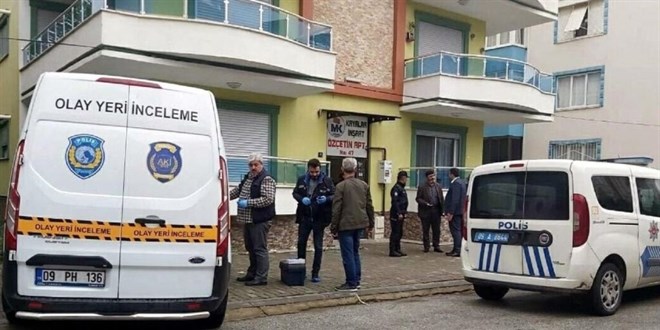 Evinde baygın bulunan kadın öldü, kocası tutuklandı